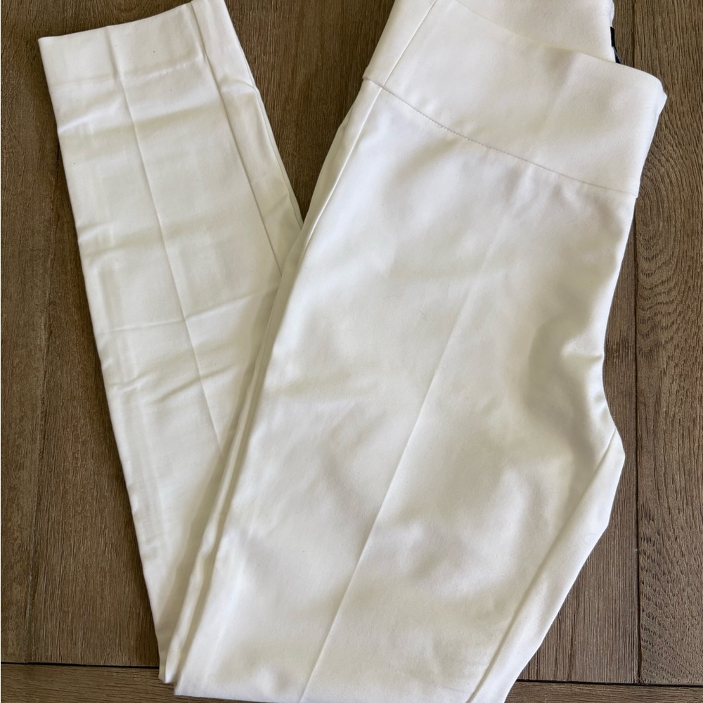 NWOT!! Marciano White Pants Sz 2